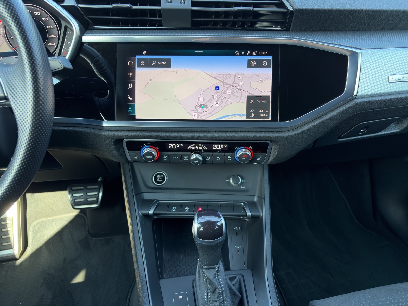 AUDI Q3 40 TFSI S line quattro S-tronic-image-10