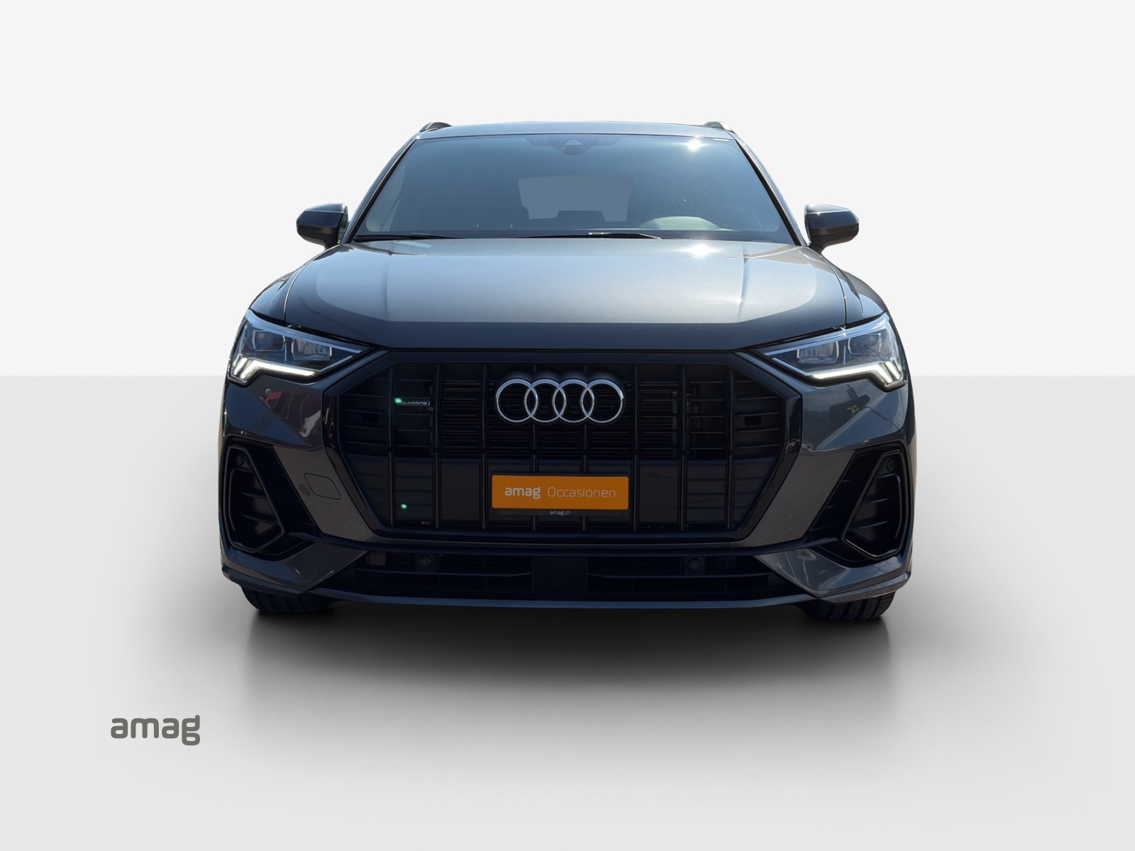 AUDI Q3 40 TFSI S line quattro S-tronic-image-6