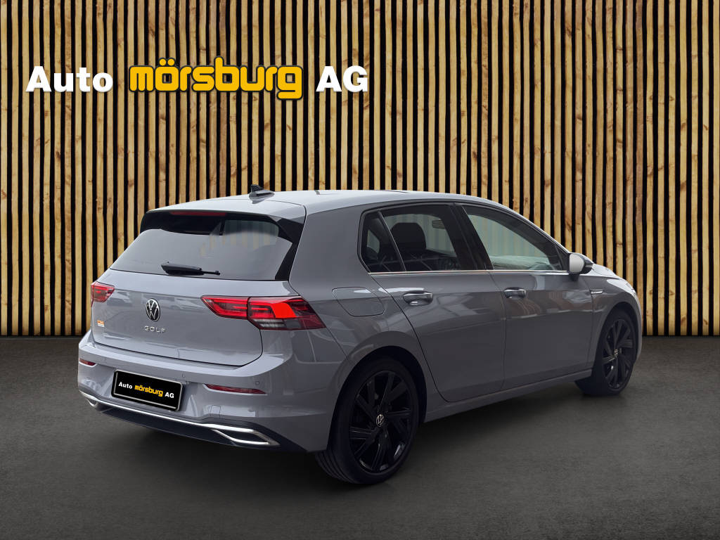 VW Golf VIII 2.0 TSI Style DSG-image-2