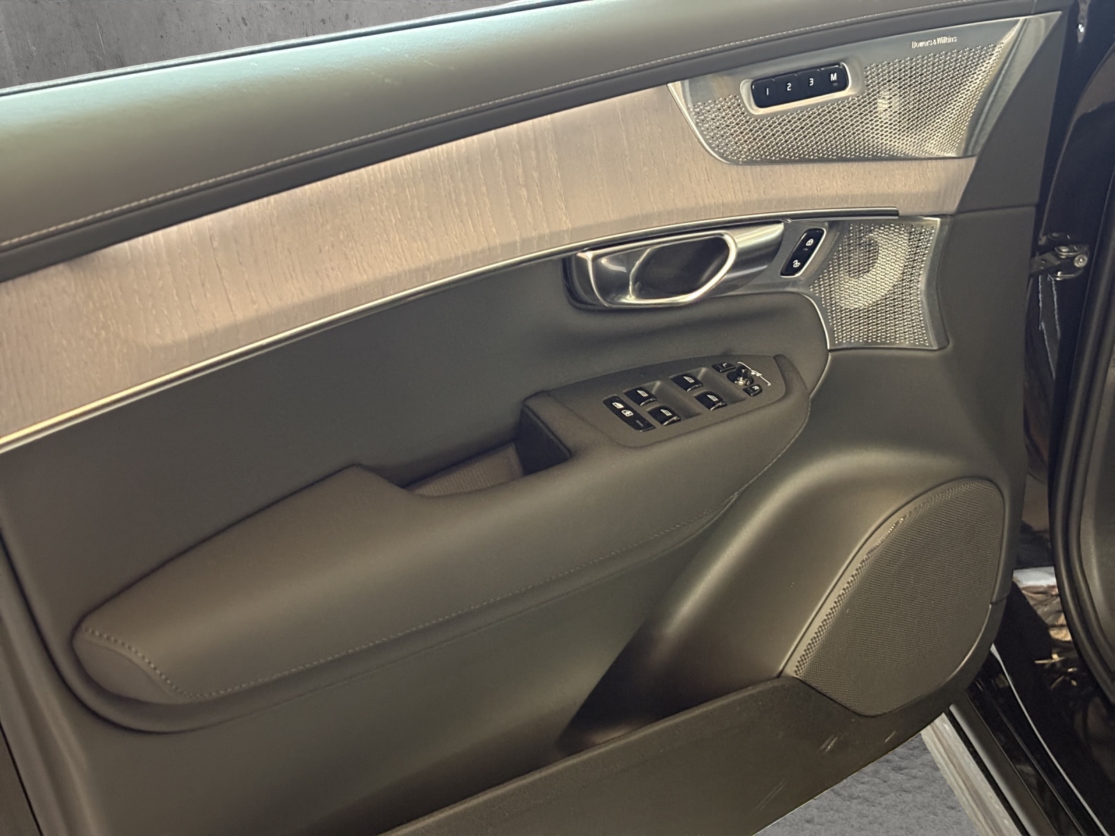 VOLVO XC90 T8 eAWD PluginHybrid Ul Bright Xclusive Pr Geartronic-image-8