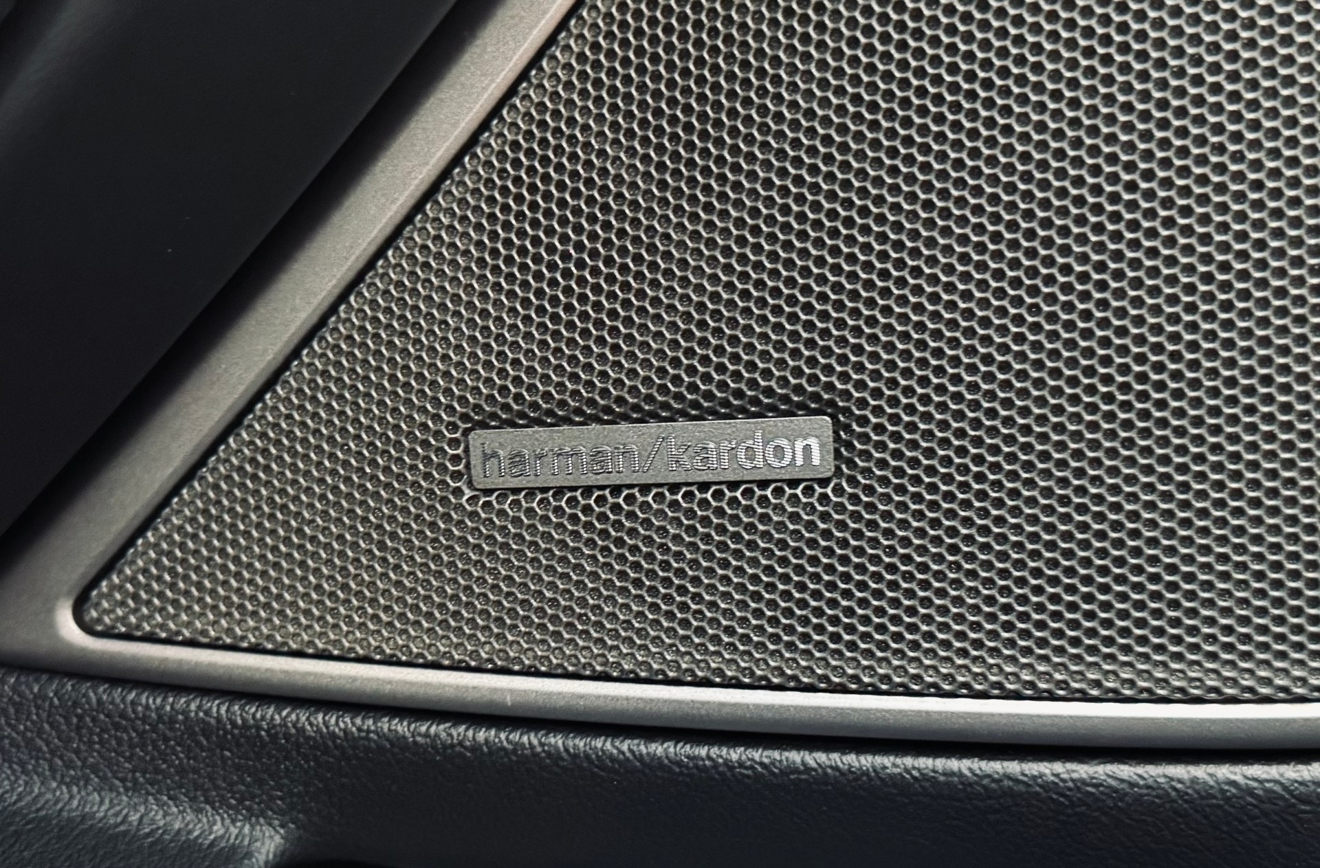 BMW M340i xDrive 48V Touring Steptronic-image-20