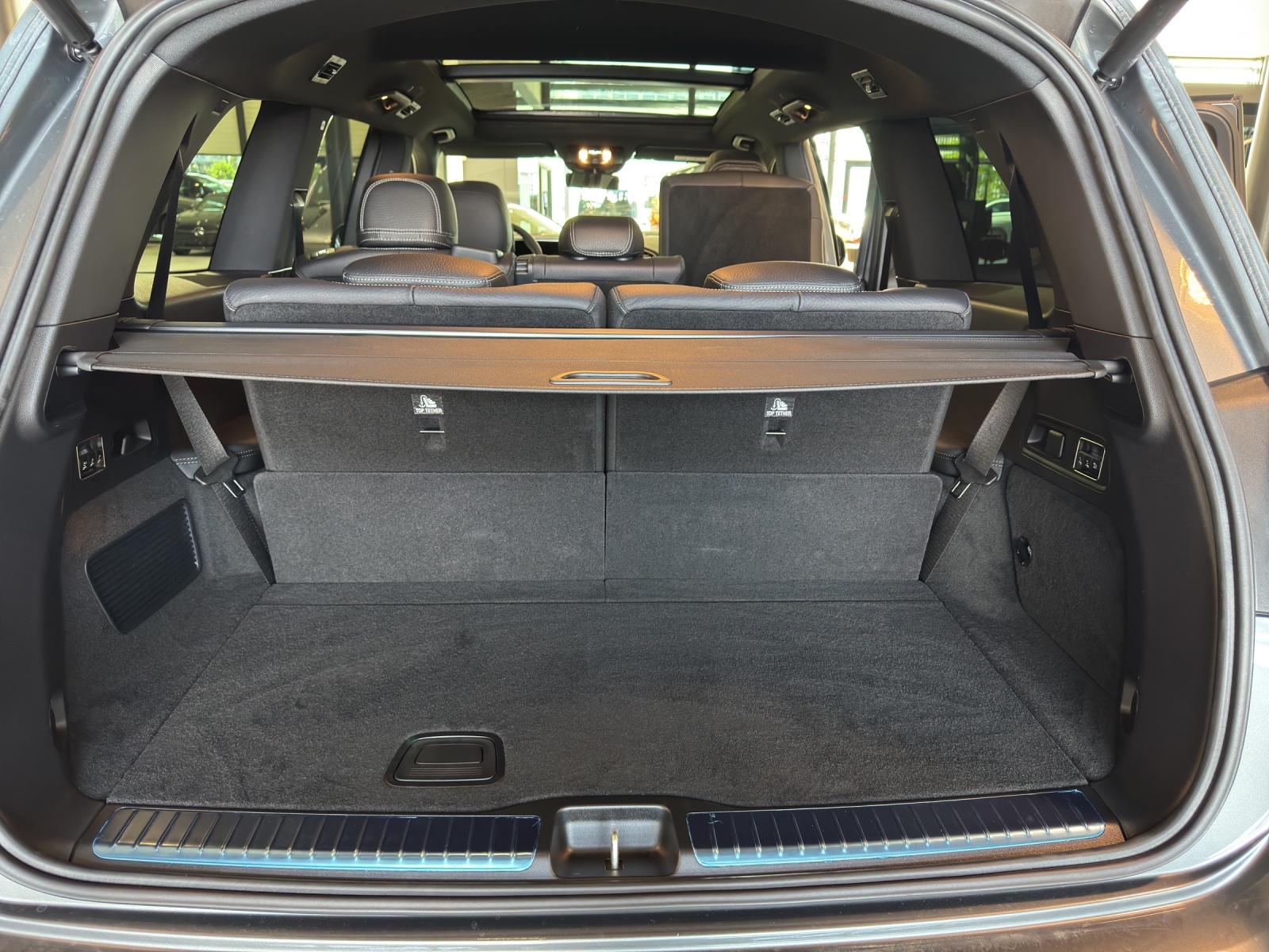 MERCEDES-BENZ GLS 450 d 4Matic 9G-Tronic-image-16