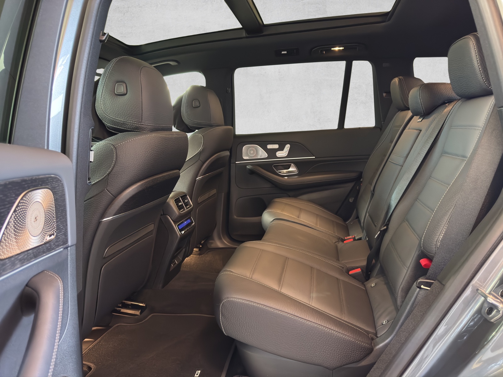 MERCEDES-BENZ GLS 450 d 4Matic 9G-Tronic-image-10