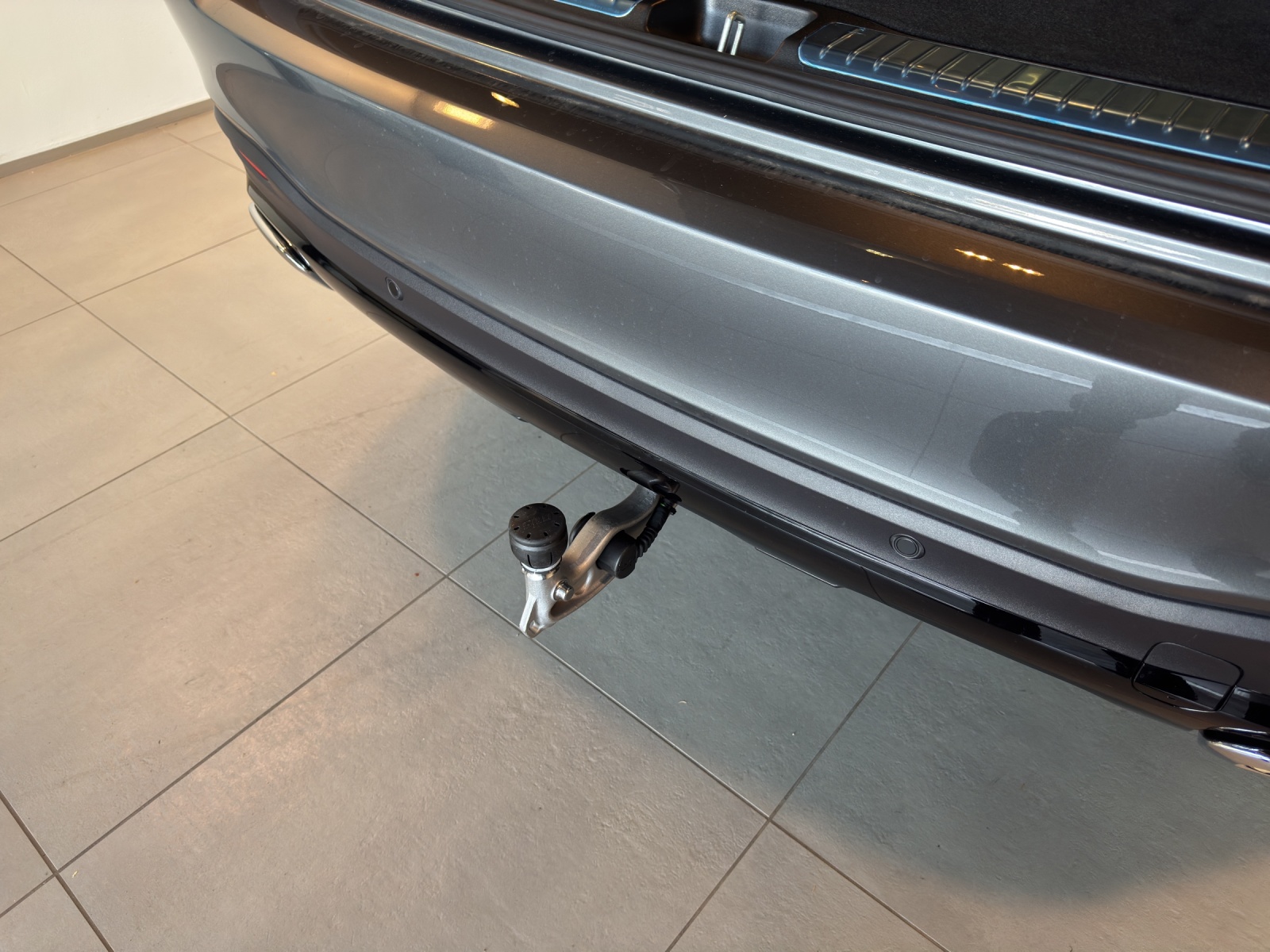 MERCEDES-BENZ GLS 450 d 4Matic 9G-Tronic-image-15