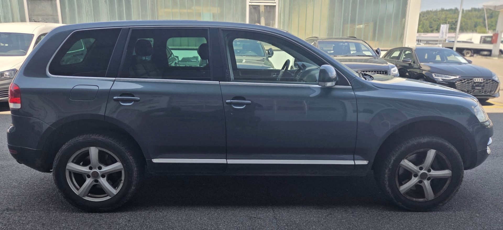 VW Touareg 5.0 TDI V10 Automatic-image-6