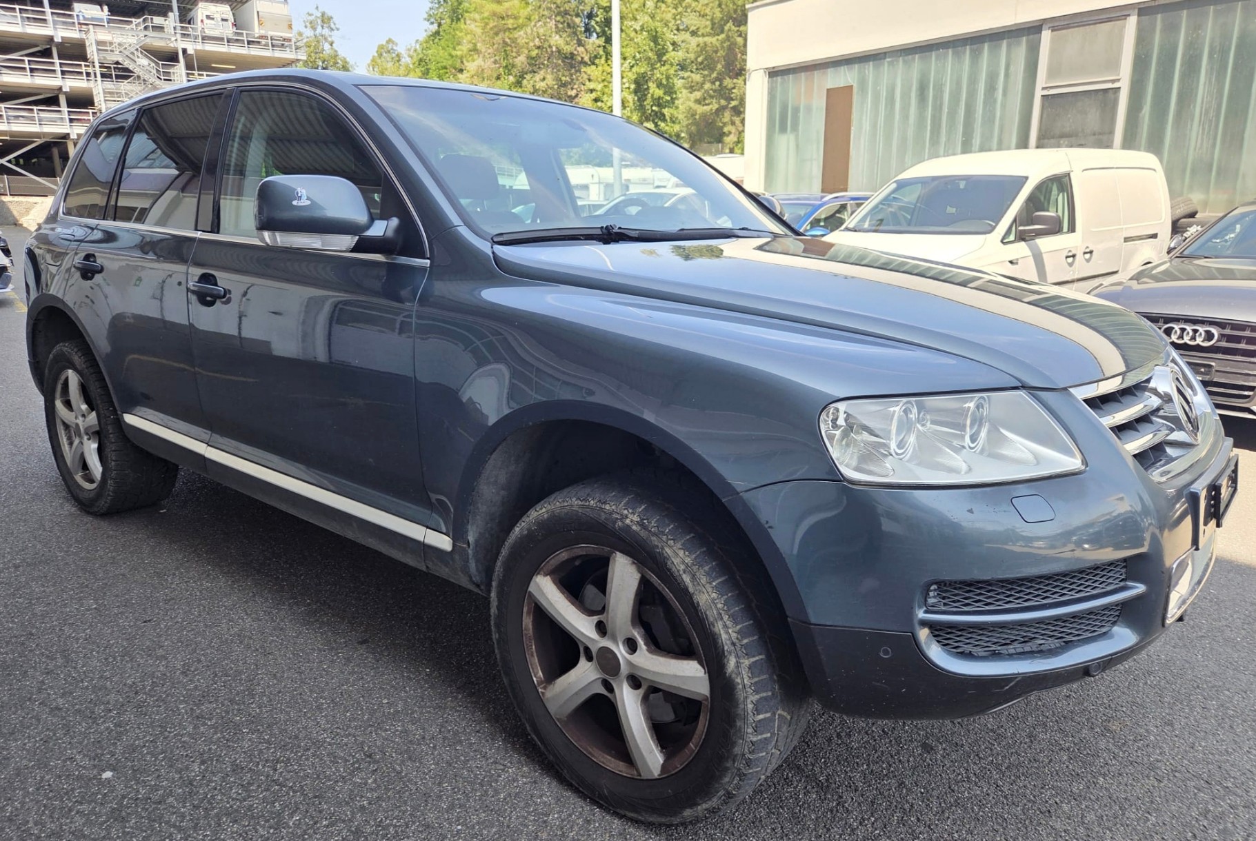 VW Touareg 5.0 TDI V10 Automatic-image-2