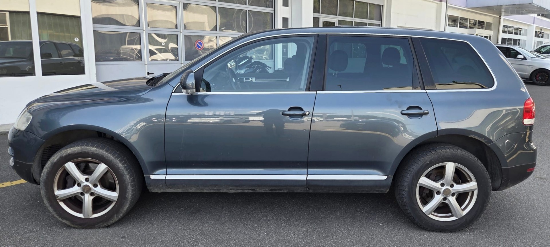 VW Touareg 5.0 TDI V10 Automatic-image-5