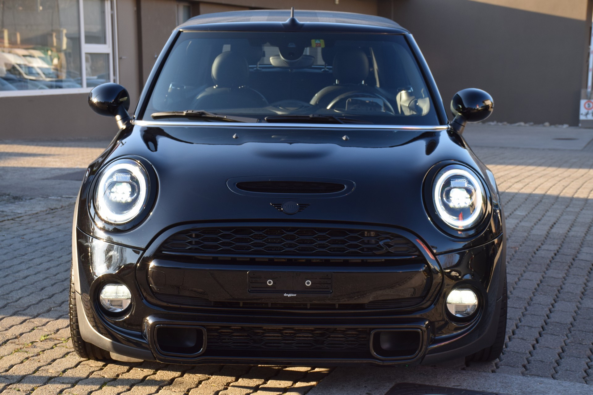 MINI Cooper SD Cabriolet Steptronic-image-2