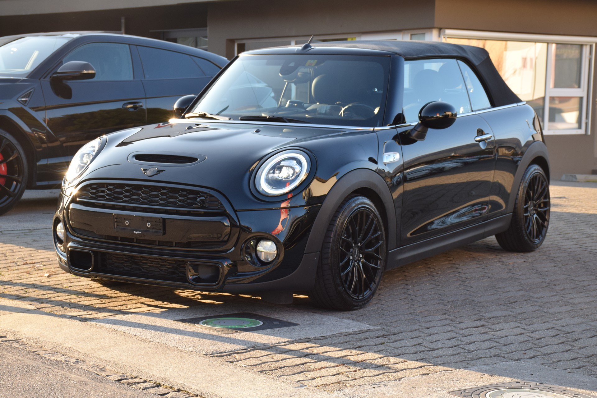 MINI Cooper SD Cabriolet Steptronic-image-1