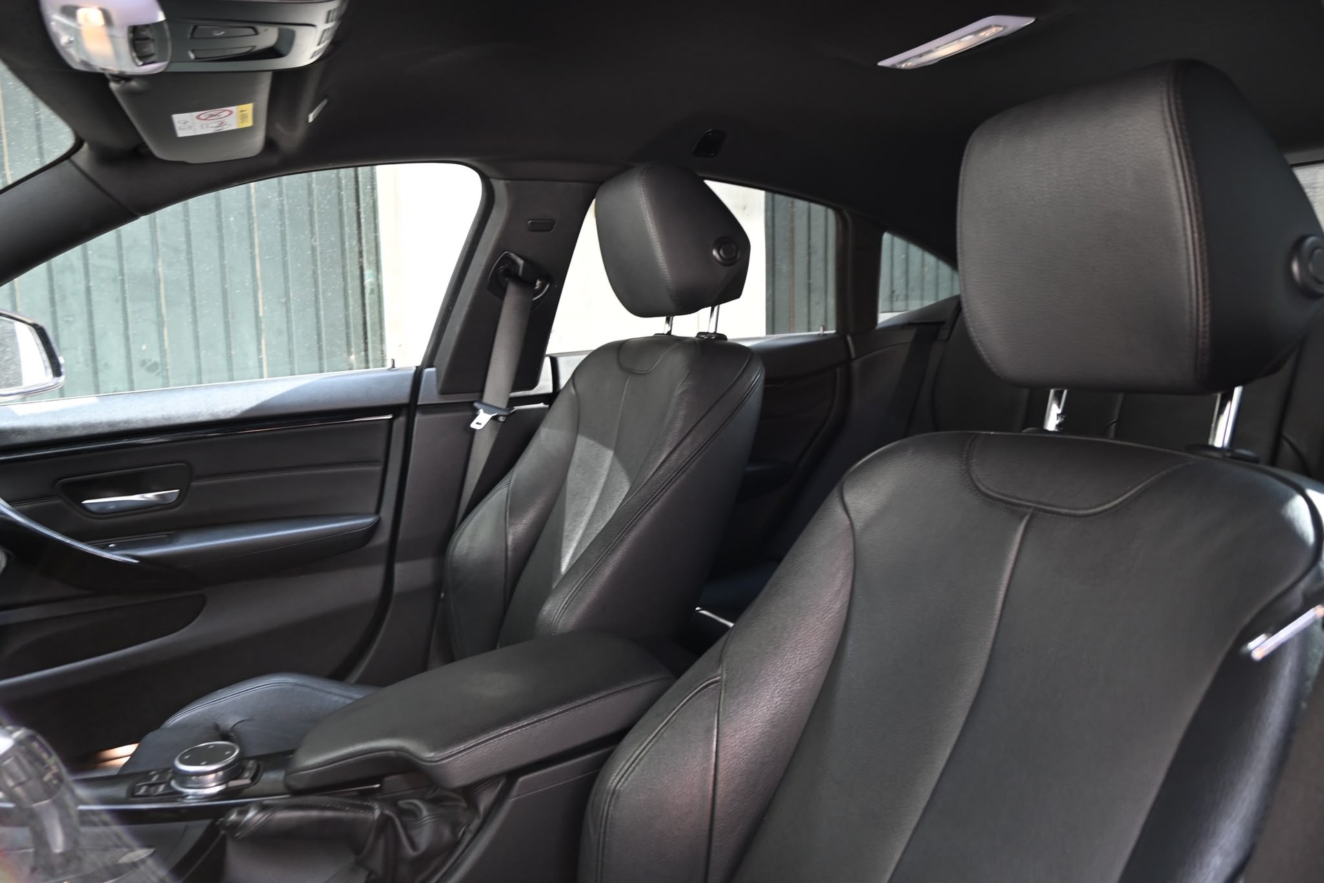 BMW 440i Gran Coupé xDrive M Sport Steptronic-image-4