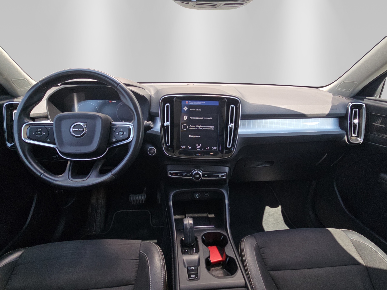 VOLVO XC40 1.5 T3 Momentum-image-9