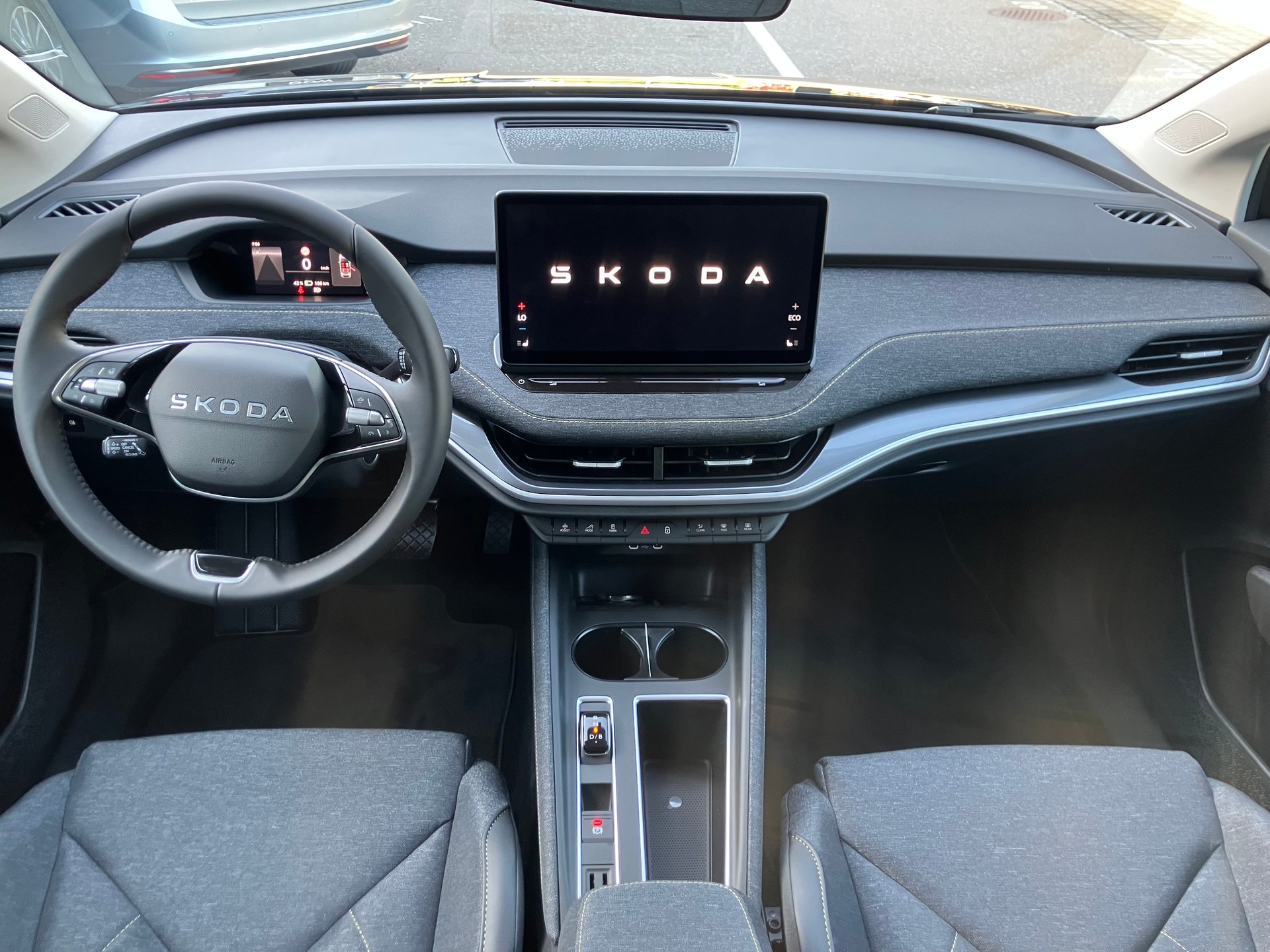SKODA Elroq 85x Selection 4x4-image-11