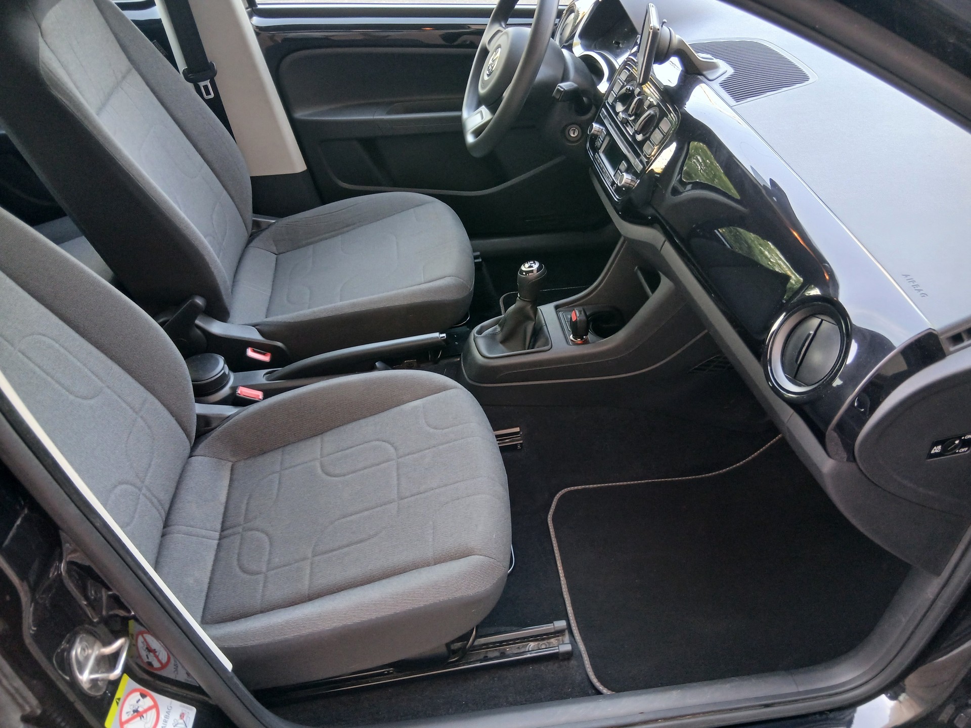 VW Up 1.0 BMT move up-image-9