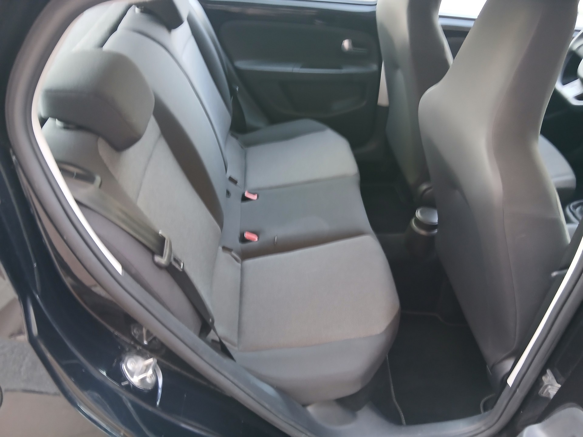 VW Up 1.0 BMT move up-image-10
