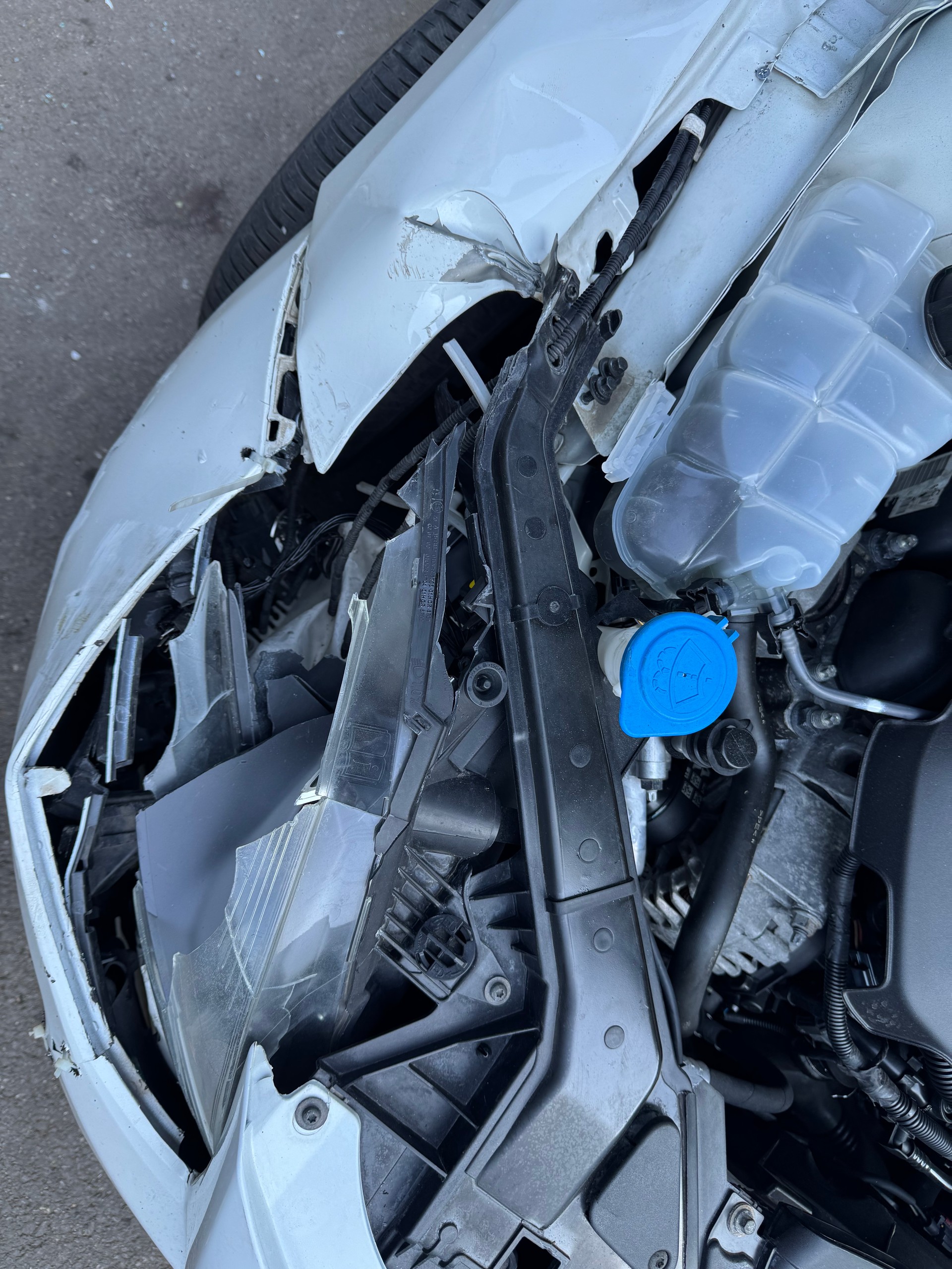 VOLVO V40 T2 Momentum-image-8