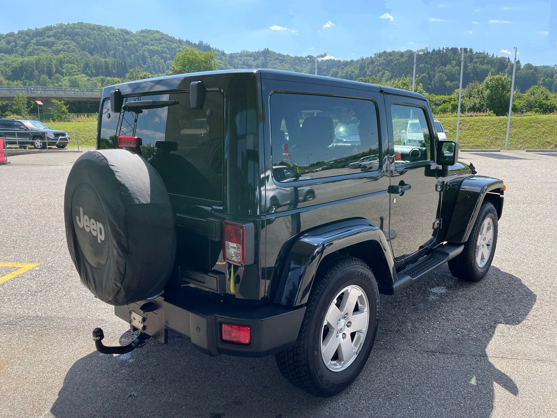 JEEP 3.8 V6 Sahara-image-2