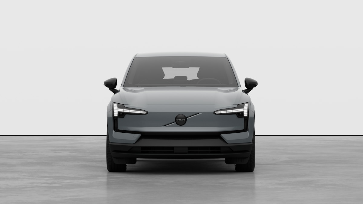 VOLVO EX 30 E60 Plus Swiss Black Edition-image-4