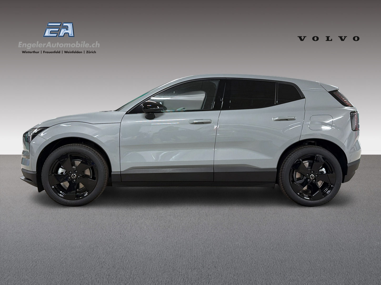 VOLVO EX 30 E60 Plus Swiss Black Edition-image-2