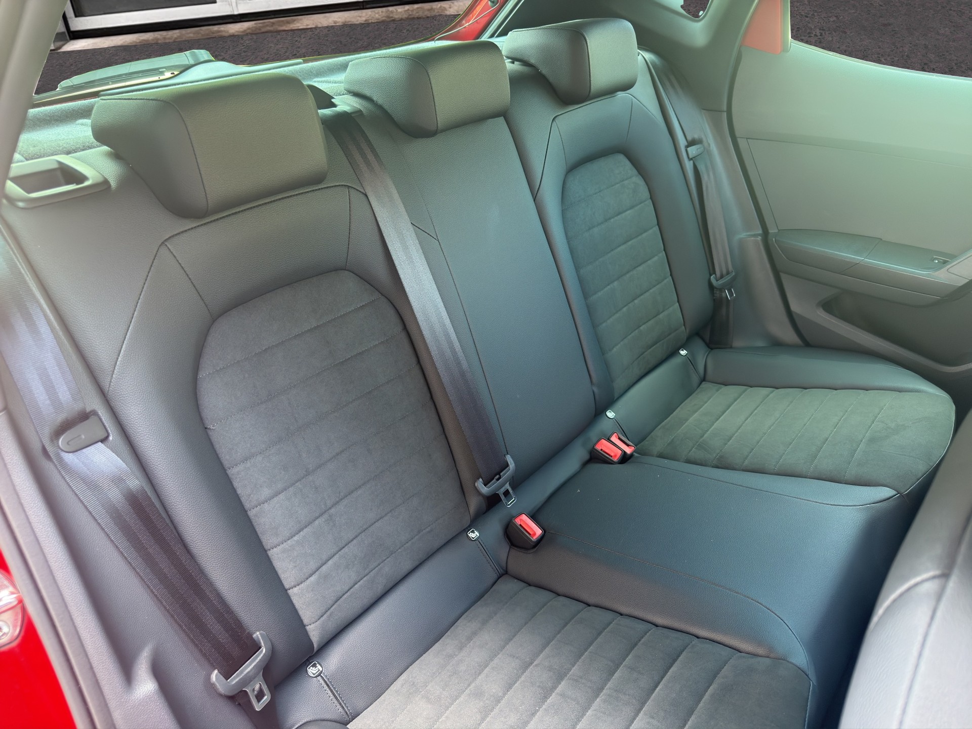 SEAT Ibiza 1.0 EcoTSI FR-Line-image-18
