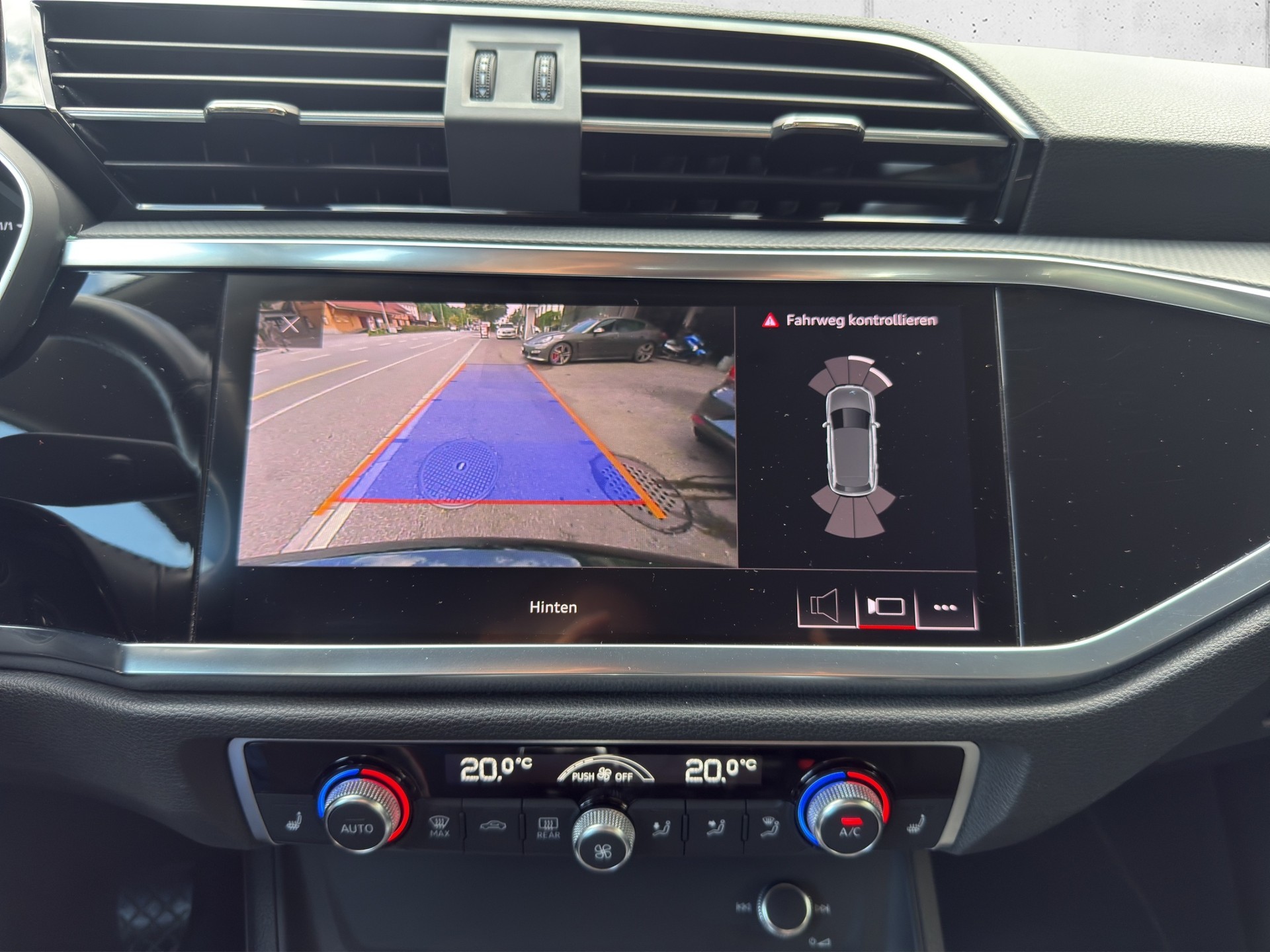AUDI Q3 35 TFSI-image-15