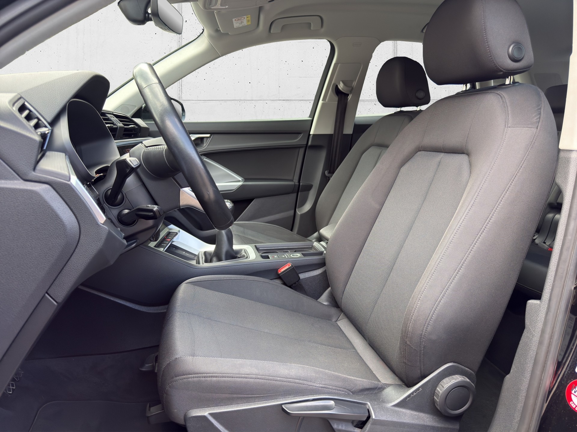 AUDI Q3 35 TFSI-image-7