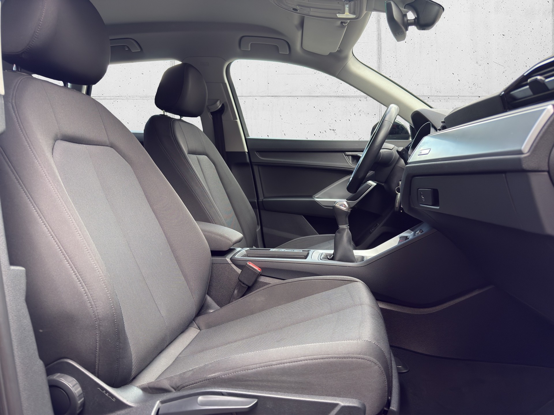 AUDI Q3 35 TFSI-image-10