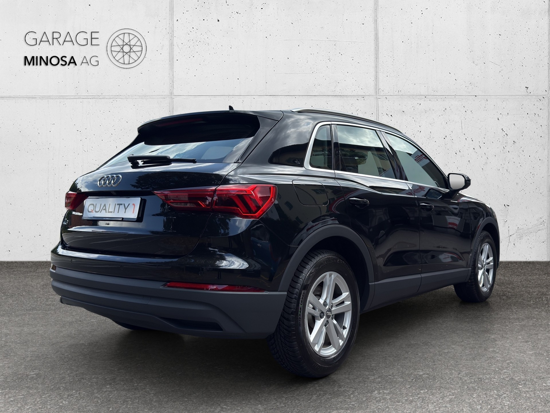 AUDI Q3 35 TFSI-image-4