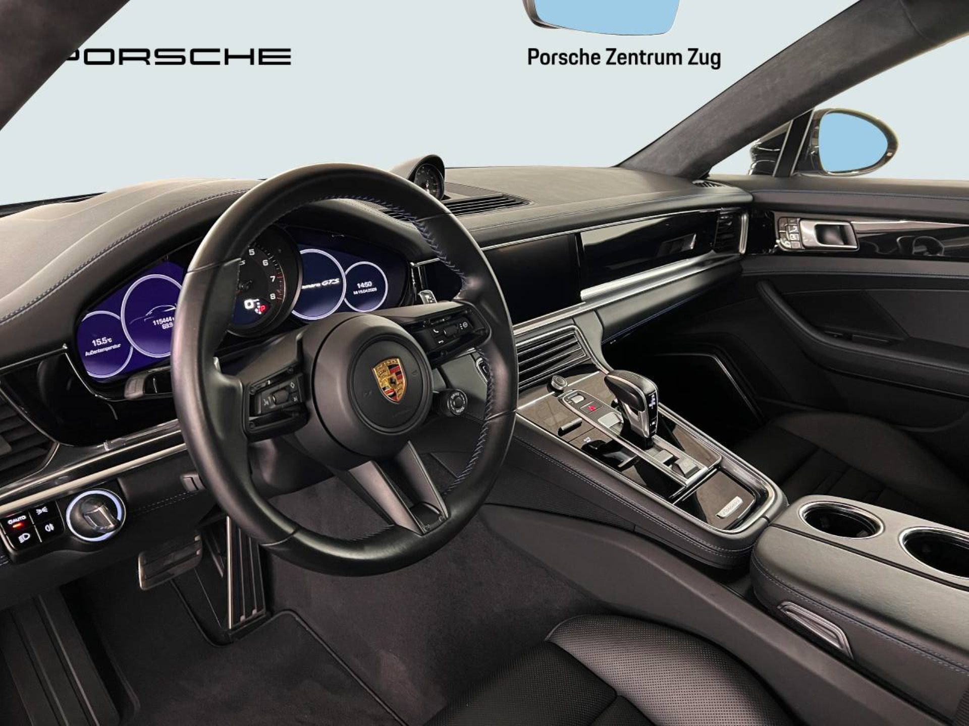 PORSCHE Panamera GTS Sport Turismo-showroom-element-3