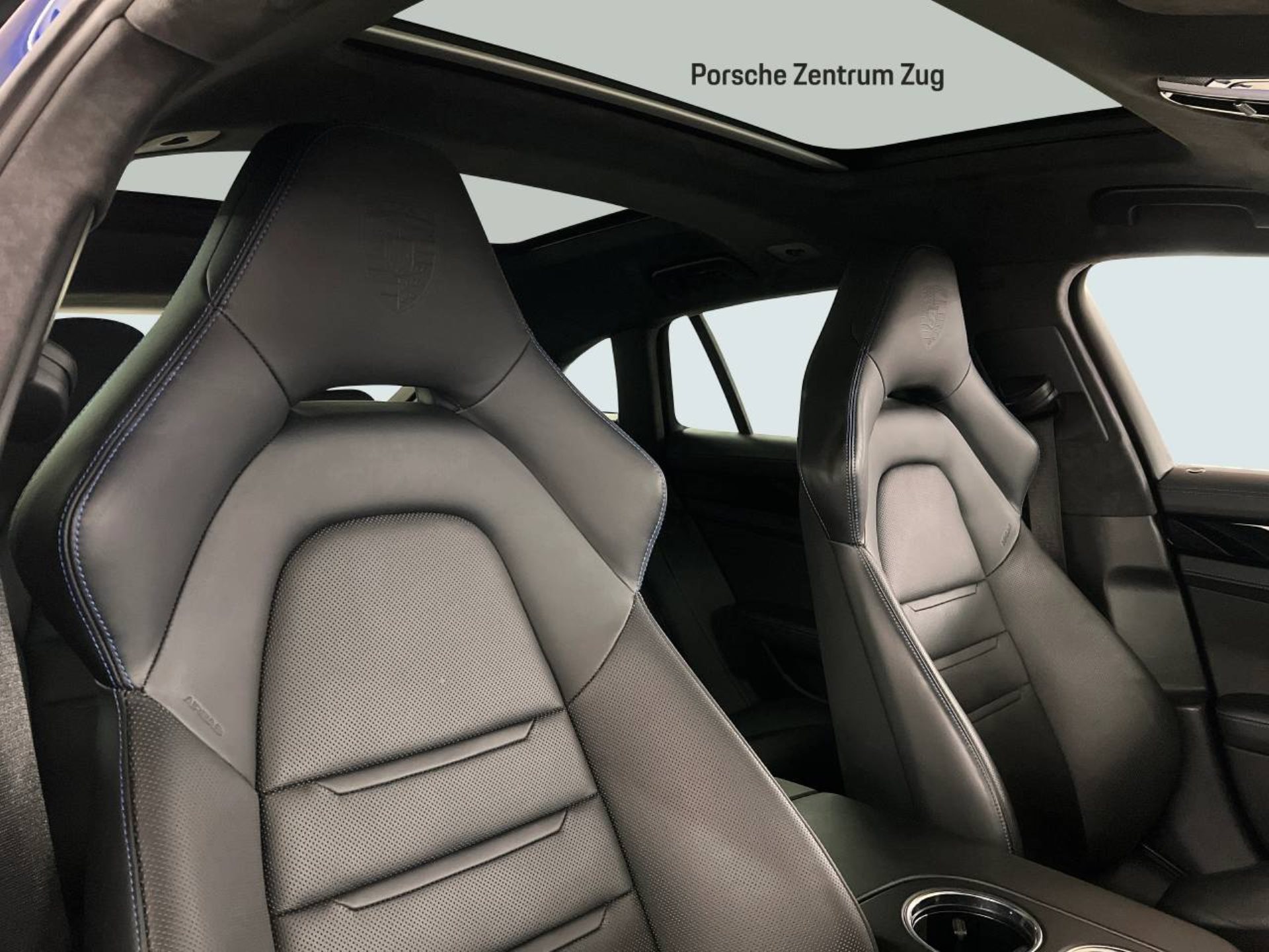 PORSCHE Panamera GTS Sport Turismo-image-19