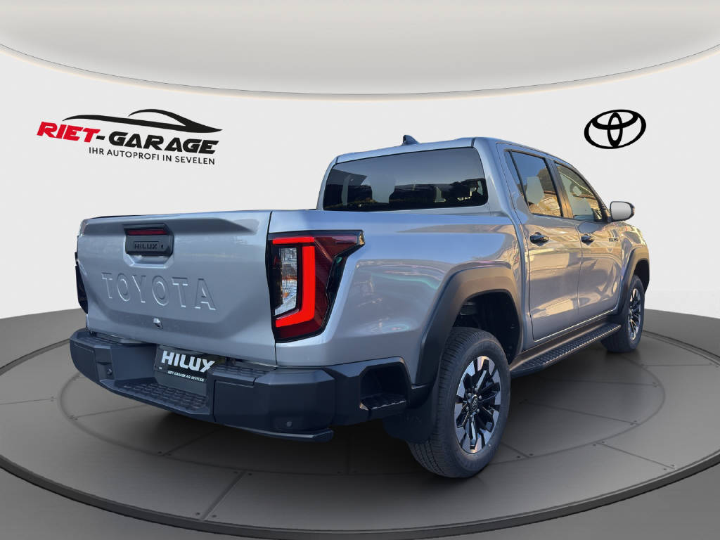 TOYOTA Hilux Double Cab.-Pick-up 2.8 D-4D MHEV 204 Style-image-3