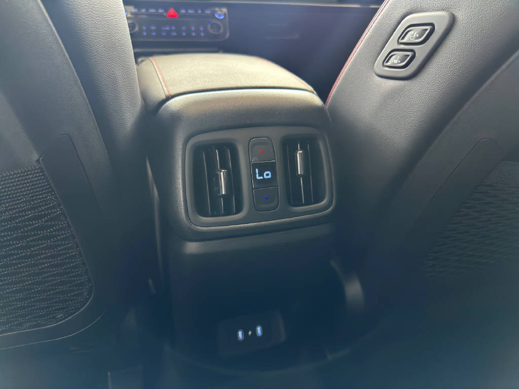 HYUNDAI TUCSON 1.6 T-GDi Hybrid N-Line 4WD-image-17