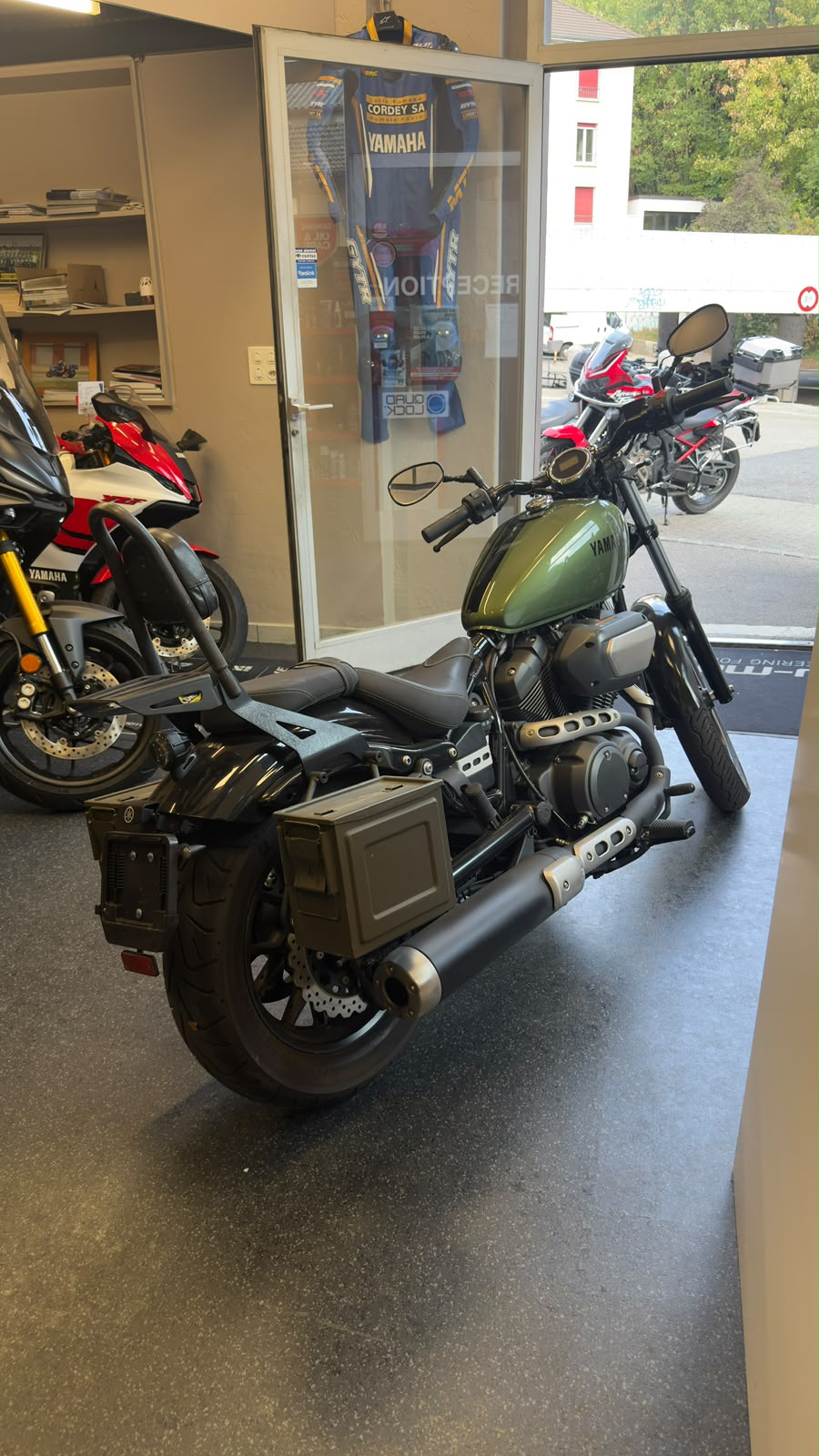 YAMAHA XV 950 R ABS ( 35KW )-showroom-element-3