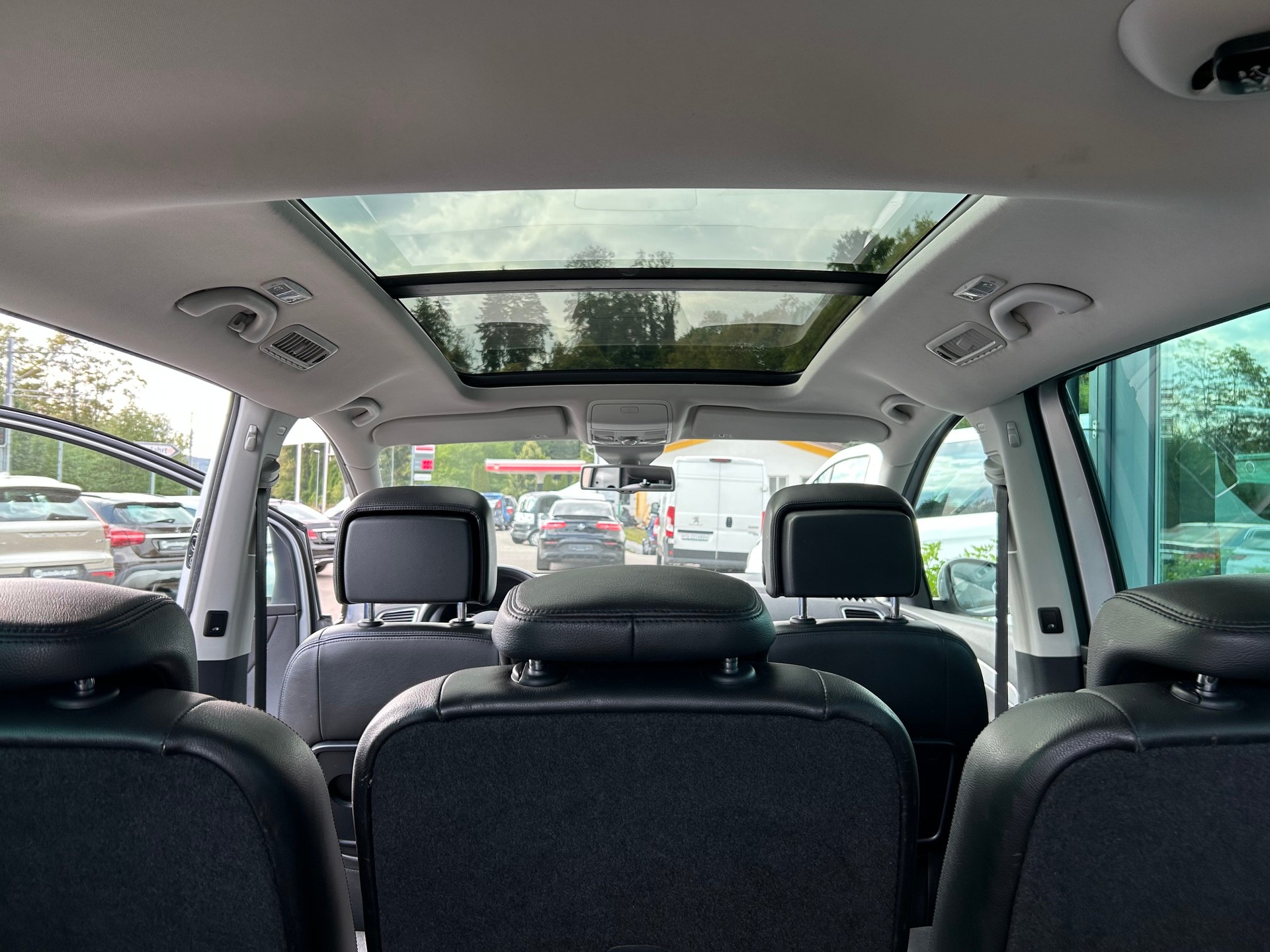 VW Sharan 2.0 TDI BMT Highline 4Motion-image-6
