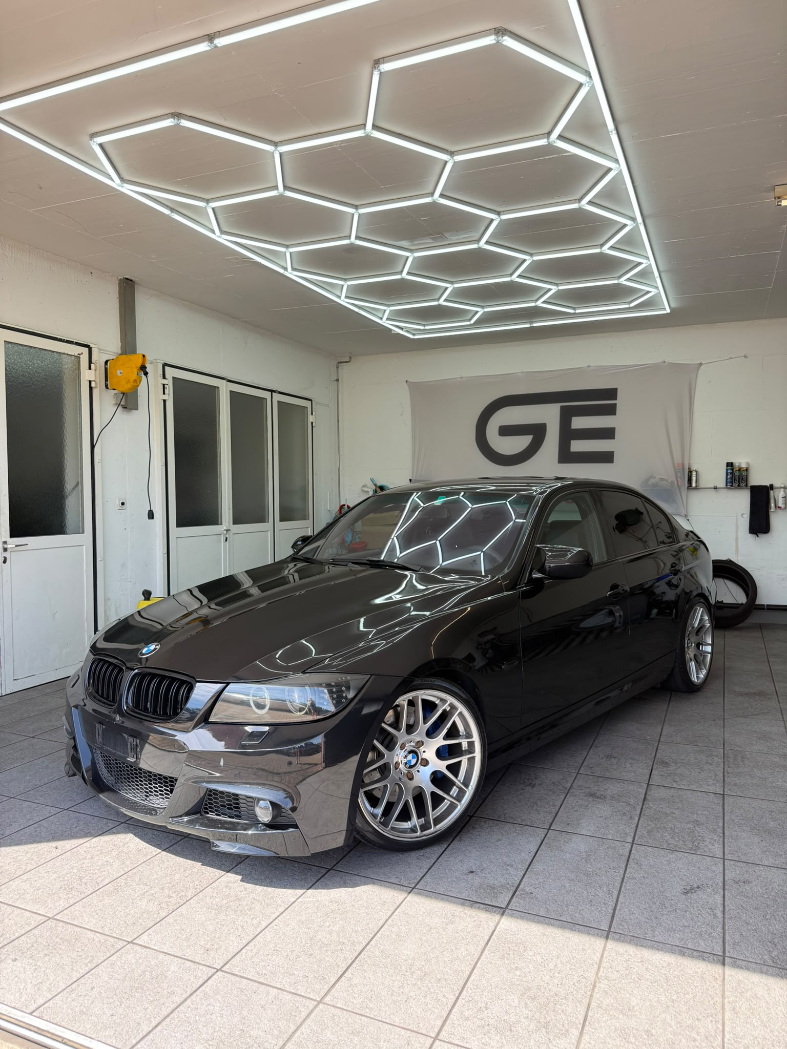 BMW 335d Steptronic M-Sportpaket-image-0