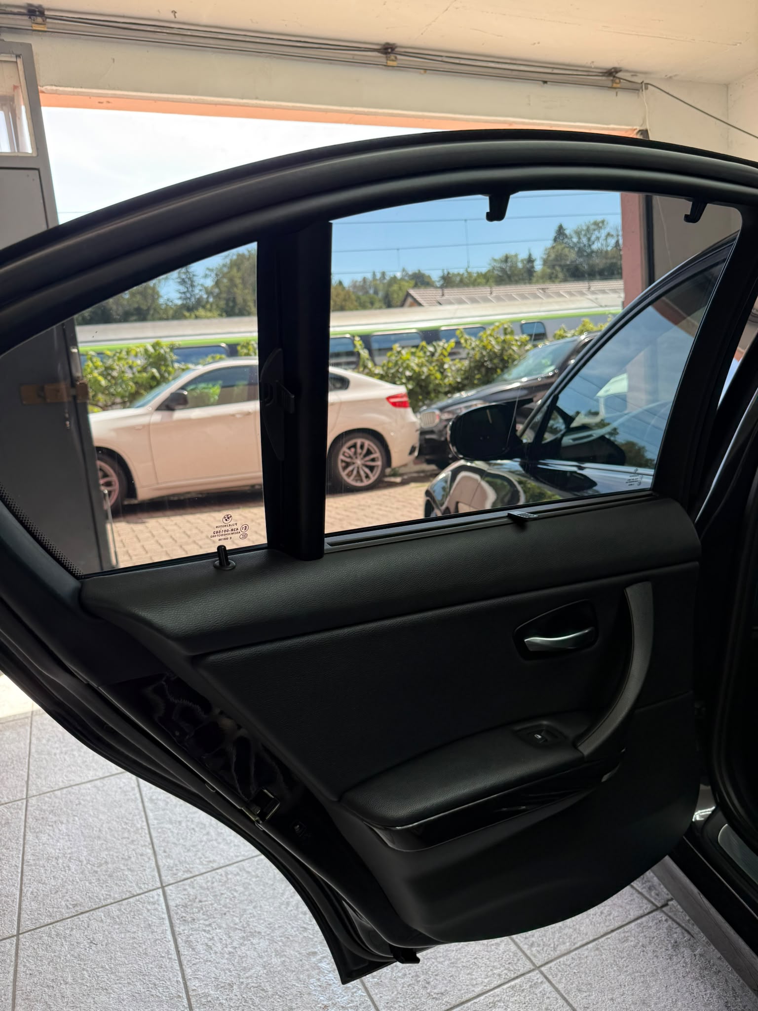 BMW 335d Steptronic M-Sportpaket-image-6