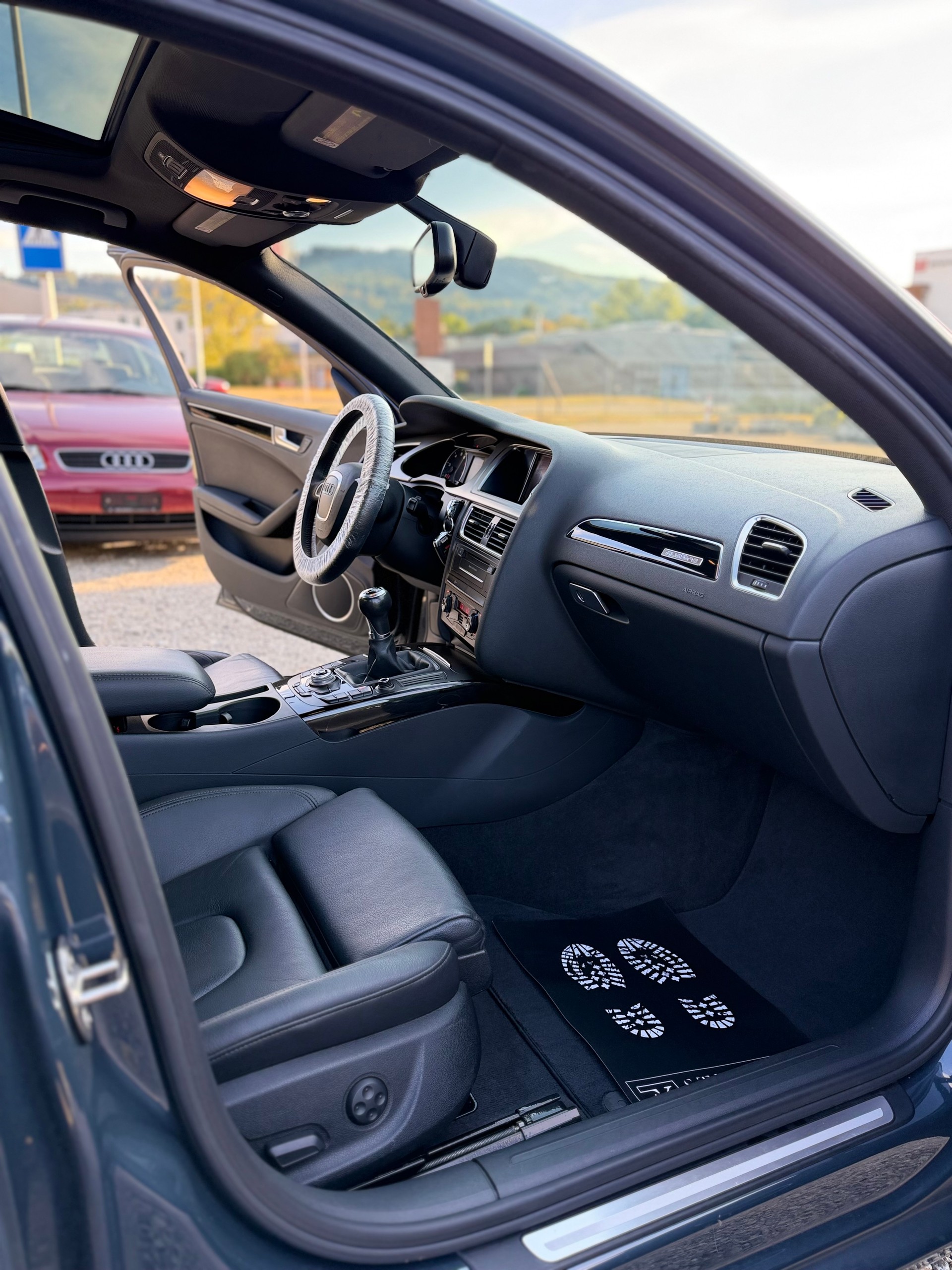 AUDI A4 Limousine 2.0 TFSI quattro **Turbo** Ab MFK**-image-12