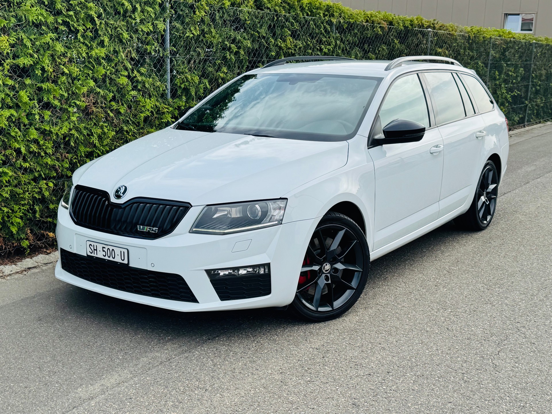 SKODA Octavia Combi 2.0 TSI RS DSG-image-1