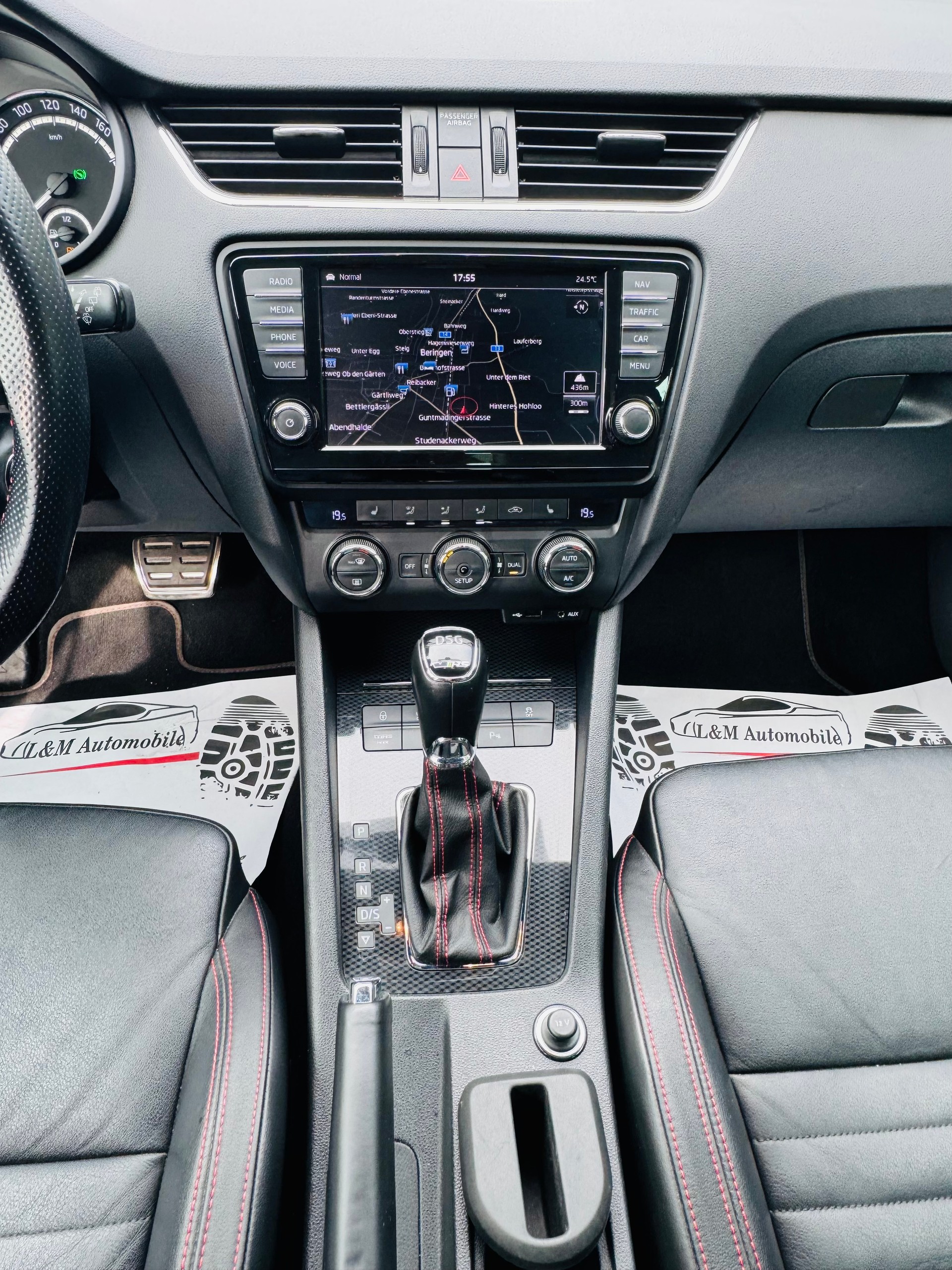 SKODA Octavia Combi 2.0 TSI RS DSG-image-9