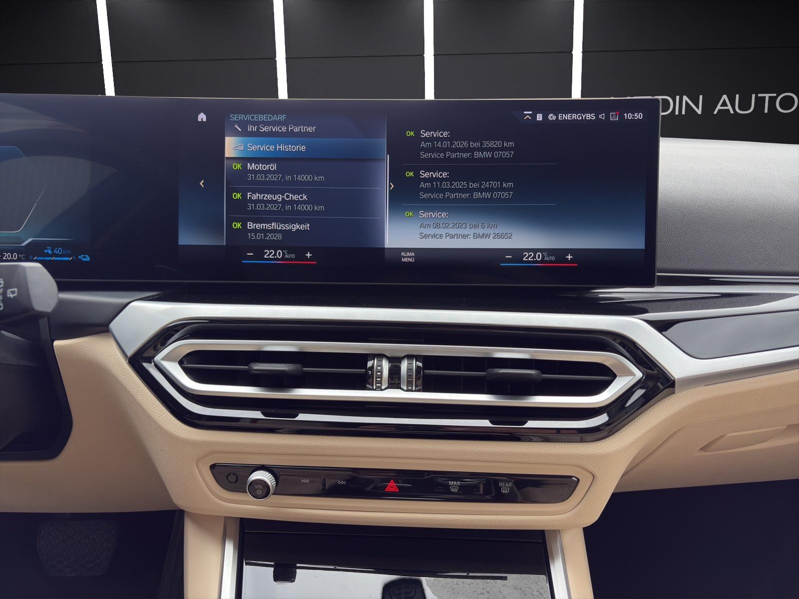 BMW 320e xDrive Touring-image-17