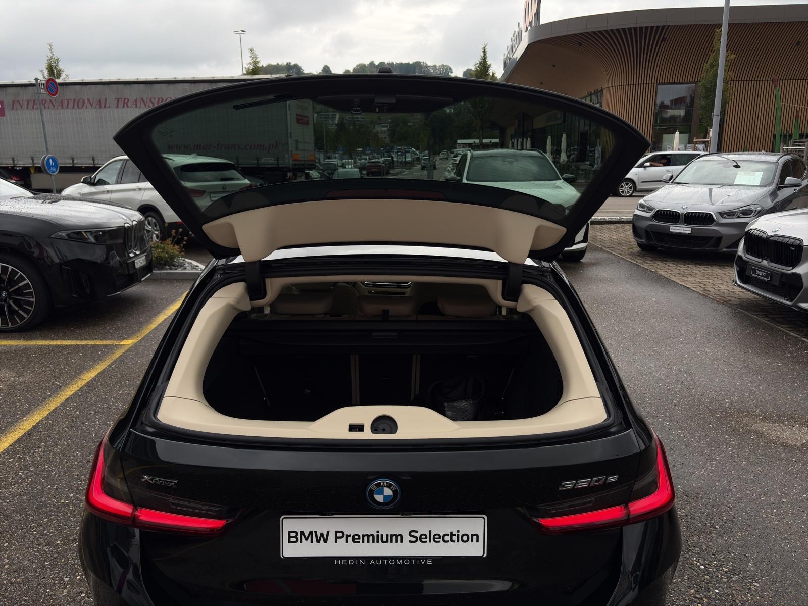 BMW 320e xDrive Touring-image-19
