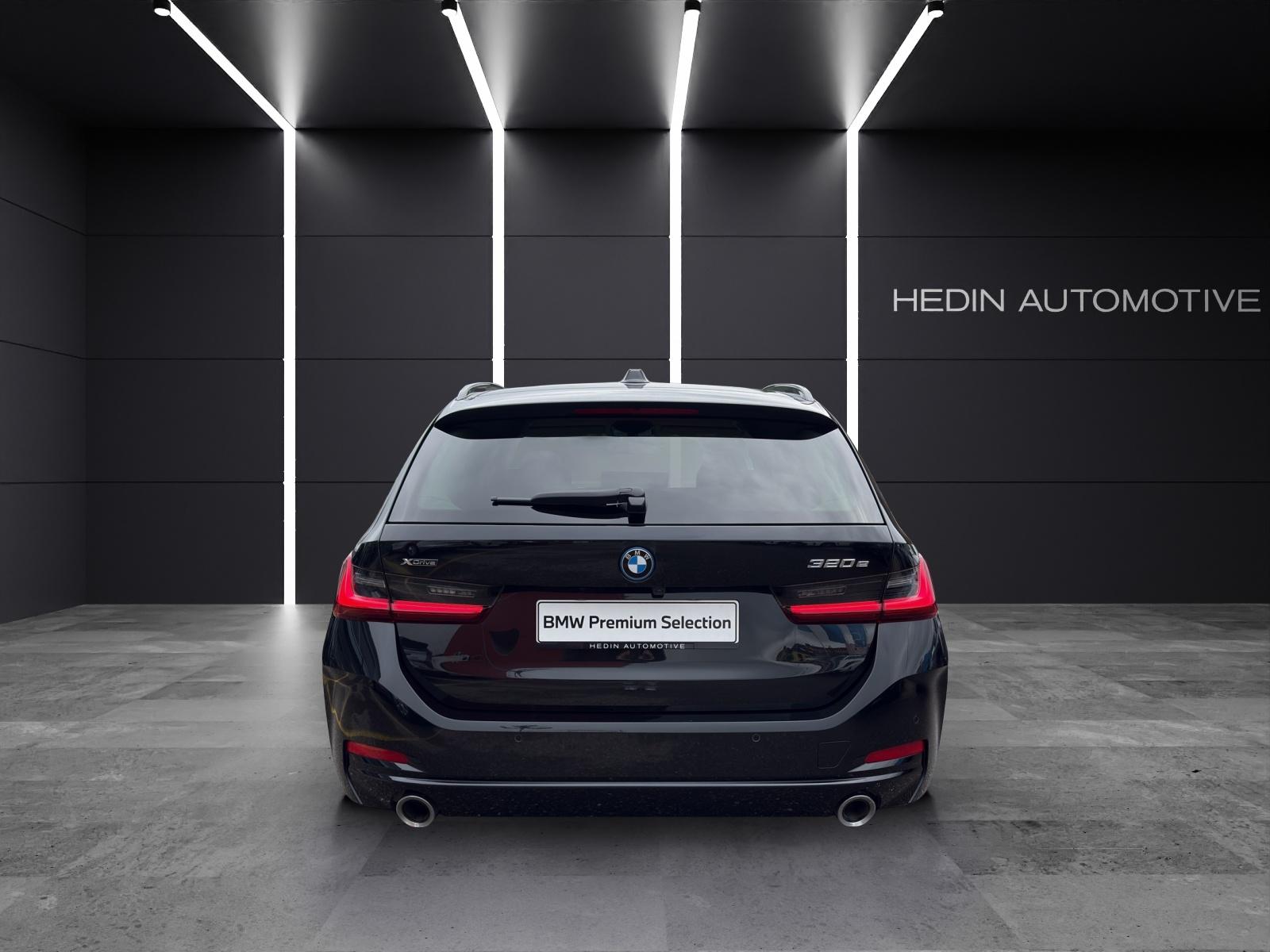 BMW 320e xDrive Touring-image-4