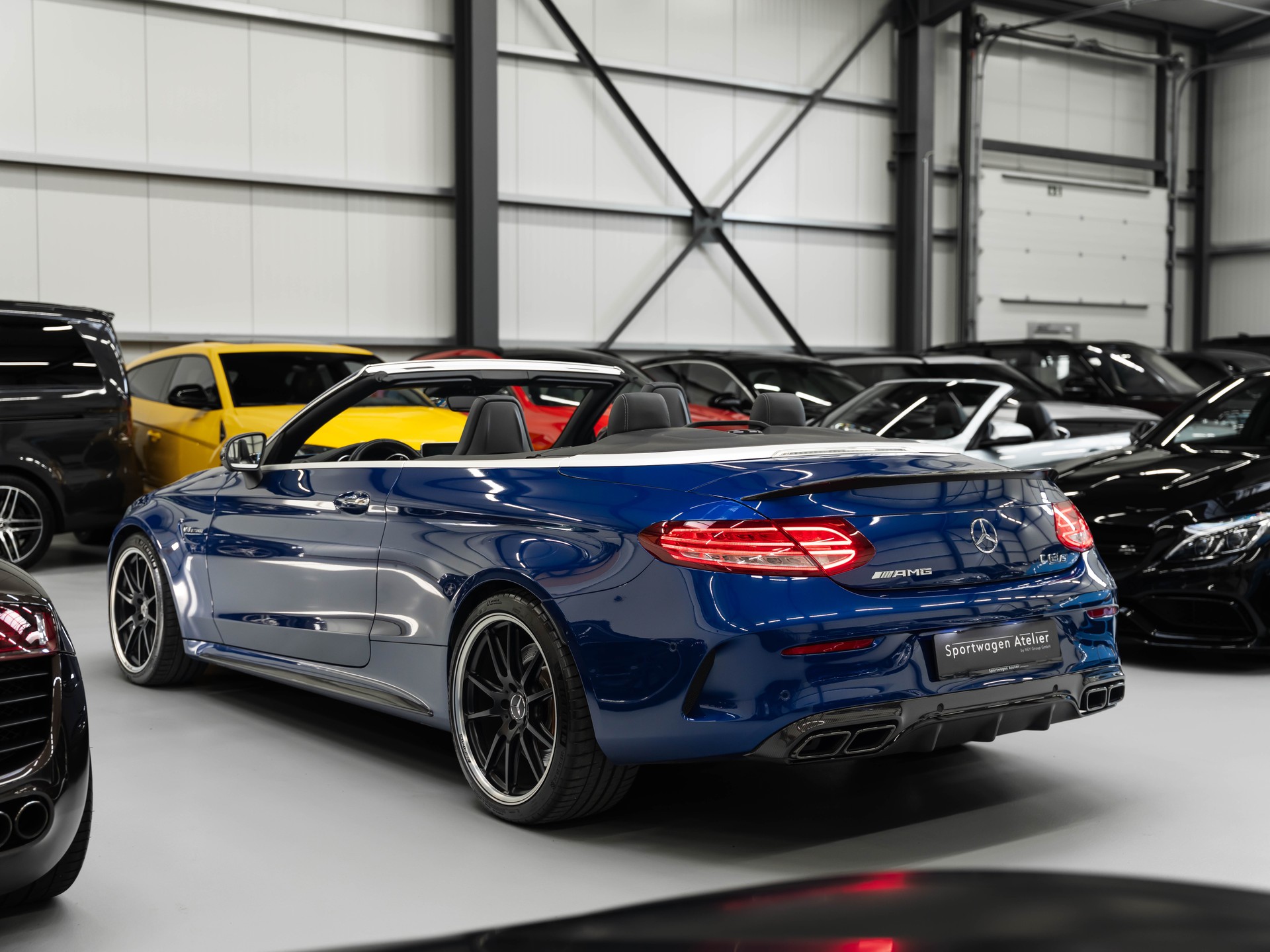 MERCEDES-BENZ C 63 S Cabriolet AMG Speedshift-image-2