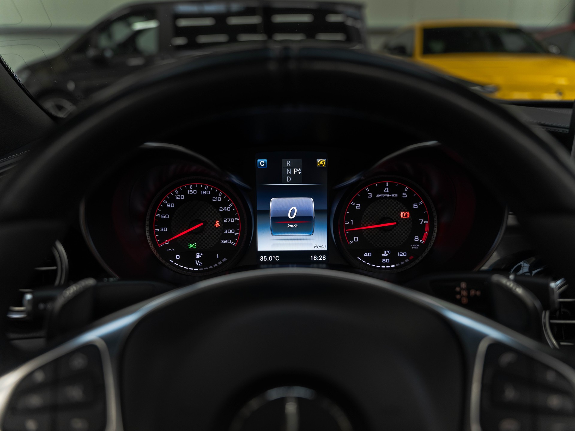 MERCEDES-BENZ C 63 S Cabriolet AMG Speedshift-image-26