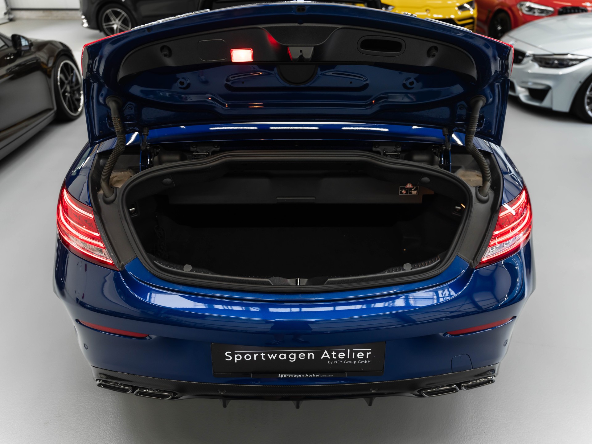 MERCEDES-BENZ C 63 S Cabriolet AMG Speedshift-image-30