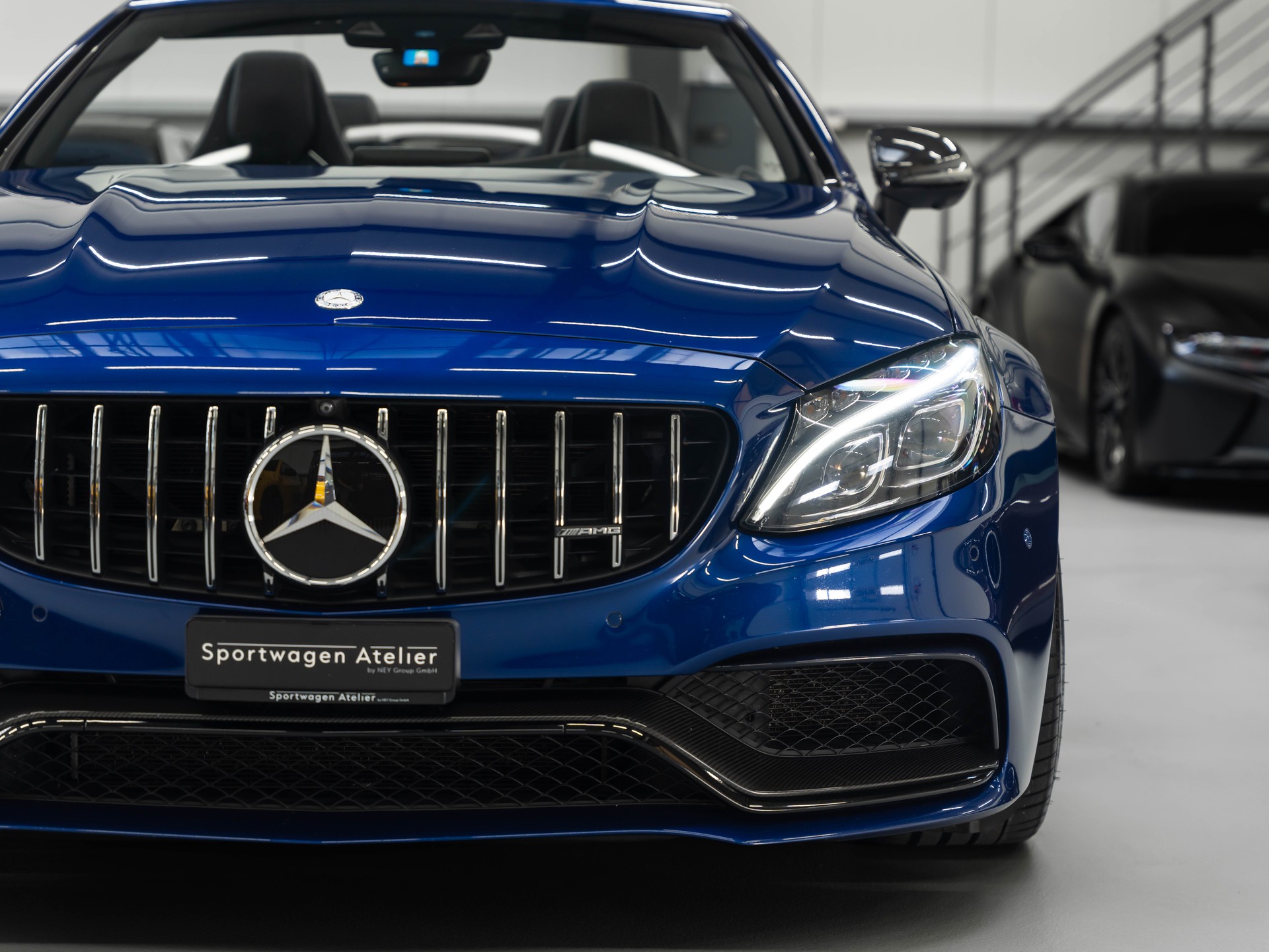 MERCEDES-BENZ C 63 S Cabriolet AMG Speedshift-image-20
