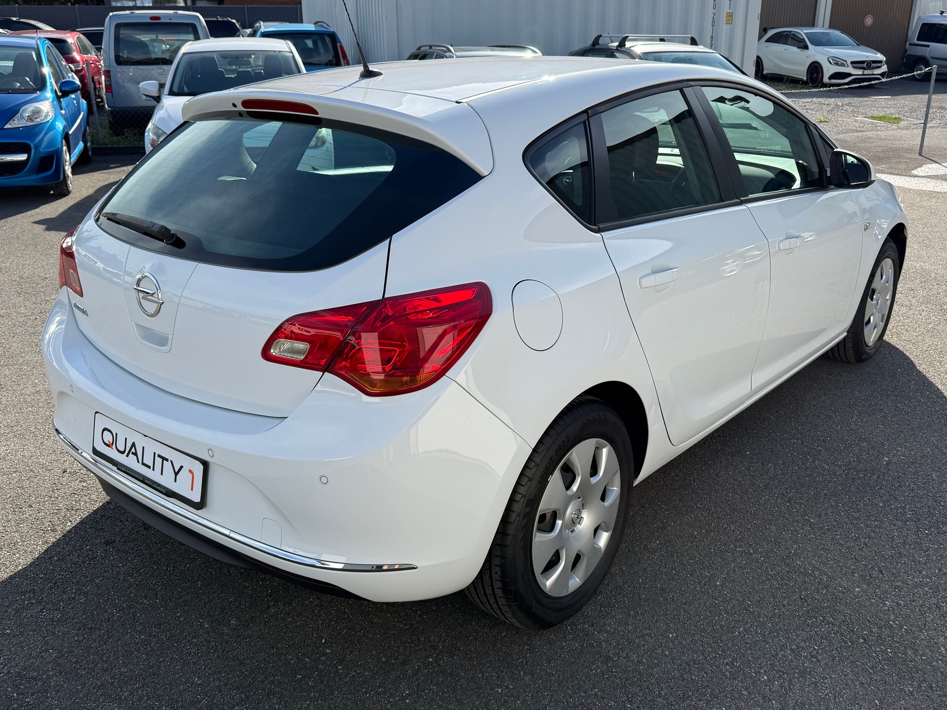 OPEL Astra 1.6i 16V Automatic-image-3