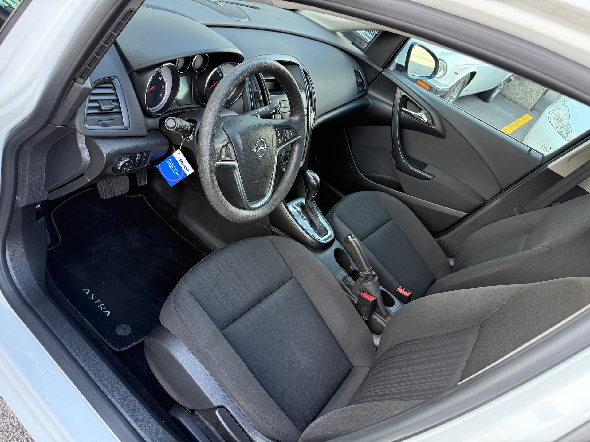 OPEL Astra 1.6i 16V Automatic-image-7