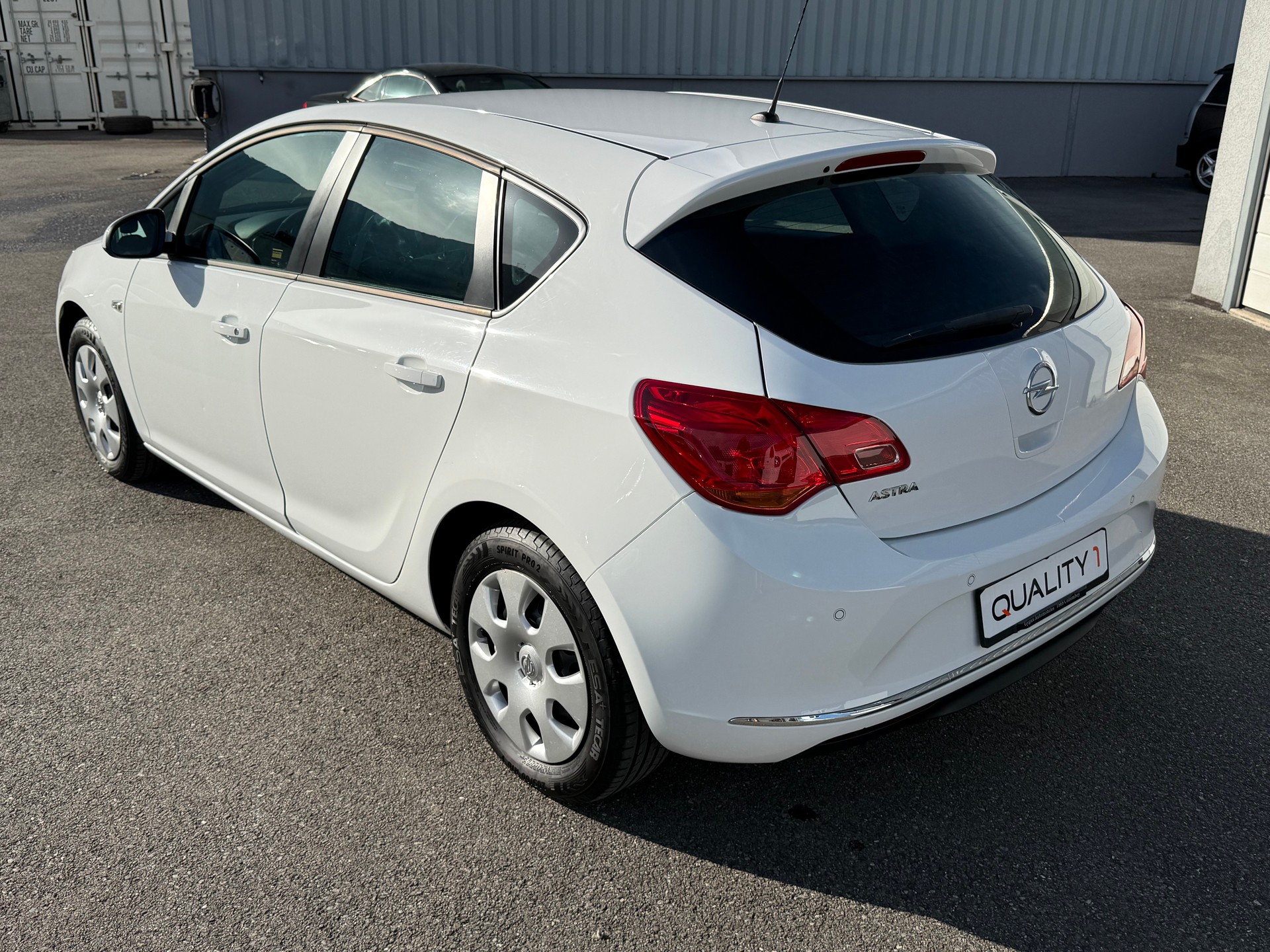 OPEL Astra 1.6i 16V Automatic-image-2