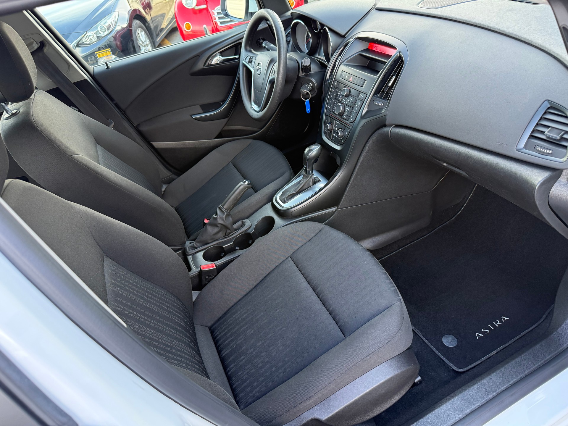 OPEL Astra 1.6i 16V Automatic-image-9