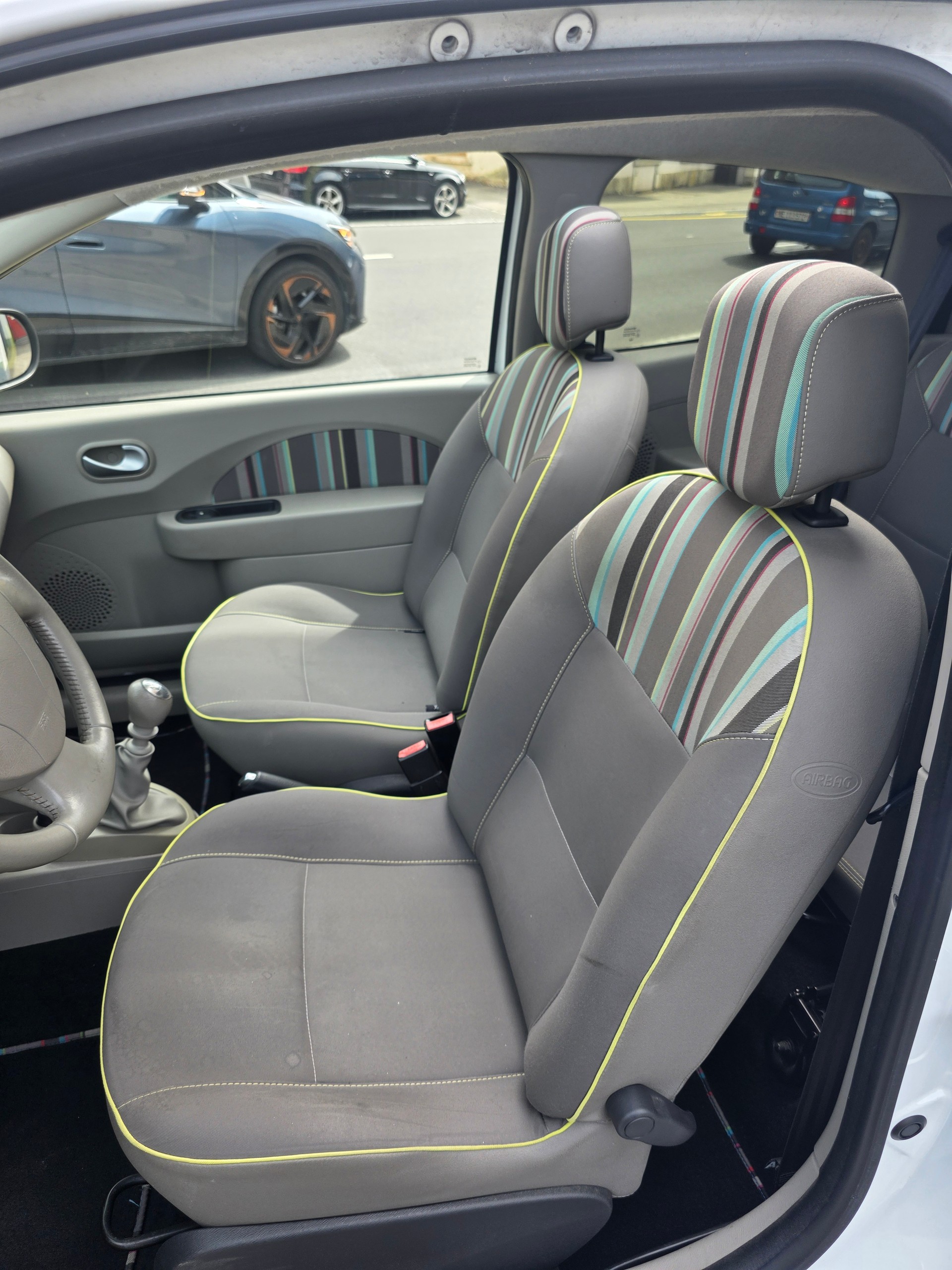RENAULT Twingo 1.2 16V Liberty-image-10
